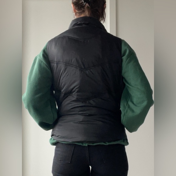 American Eagle Outfitters Puffer Vest - Picture 3 of 5